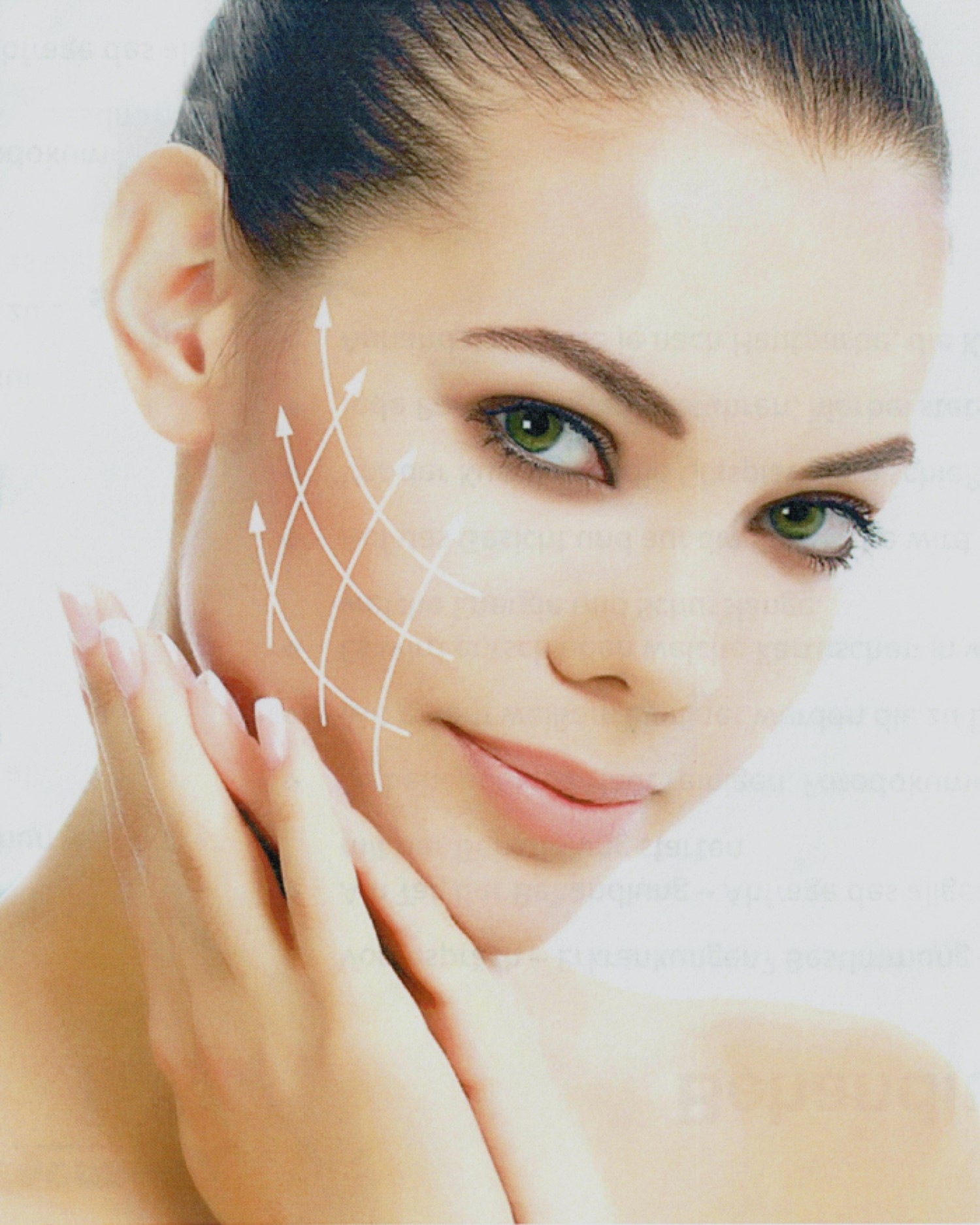 Eine Frau die ihre Hände vor ihrem Gesicht faltet